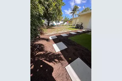 340 SW 31st Ave #1, Fort Lauderdale, FL 33312 - Photo 4