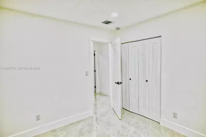 11301 SW 201st St, Miami, FL 33189 - Photo 12