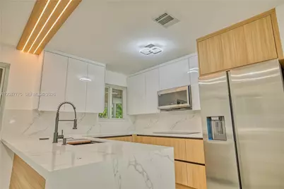 11301 SW 201st St, Miami, FL 33189 - Photo 4