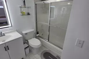 4691 NW 9th St, Miami, FL 33126 - Photo 16