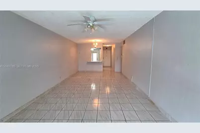 450 Paradise Isle Blvd #109, Hallandale Beach, FL 33009 - Photo 12