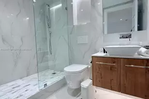 2301 Collins Ave, Miami Beach, FL 33139 - Photo 10