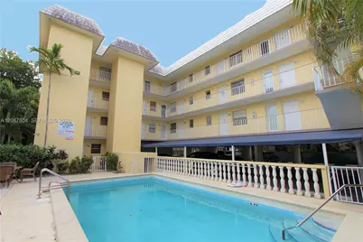 427 Santander Ave #202, Coral Gables, FL 33134 - Photo 14