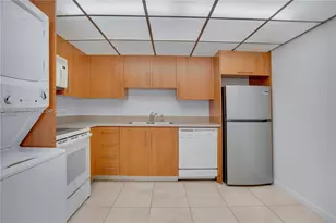 1901 Brickell Ave, Miami, FL 33129 - Photo 12