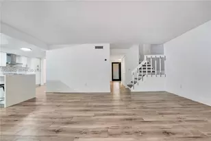 3871 Alcantara Ave, Doral, FL 33178 - Photo 6