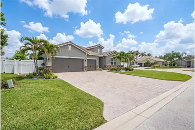 2590 SW Berry Park Cir, Palm City, FL 34990 - Photo 42