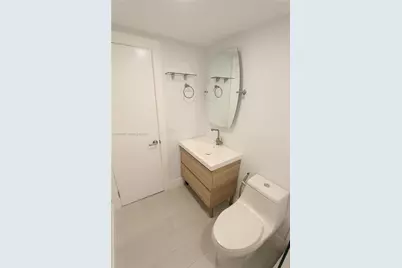 427 Santander Ave #202, Coral Gables, FL 33134 - Photo 10
