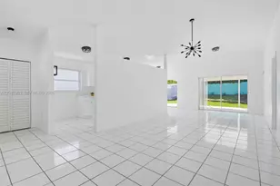 12002 SW 210th St, Miami, FL 33177 - Photo 4