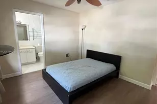 9900 W Calusa Club Dr, Miami, FL 33186 - Photo 1