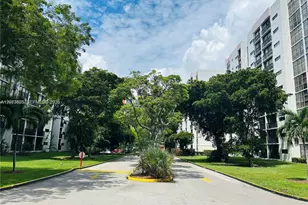 17021 N Bay Rd, Sunny Isles Beach, FL 33160 - Photo 48