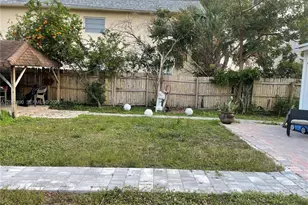 208 NE 22nd Ave, Pompano Beach, FL 33062 - Photo 18