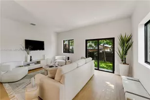 1917 NW 17th St, Miami, FL 33125 - Photo 2