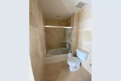 234 NE 3rd St #1701, Miami, FL 33132 - Photo 16