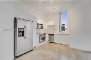 234 NE 3rd St, Miami, FL 33132 - Photo 8