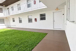 8475 SW 94th St, Miami, FL 33156 - Photo 2