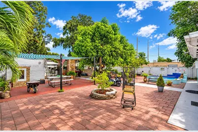 735 NW 129th St, North Miami, FL 33168 - Photo 18