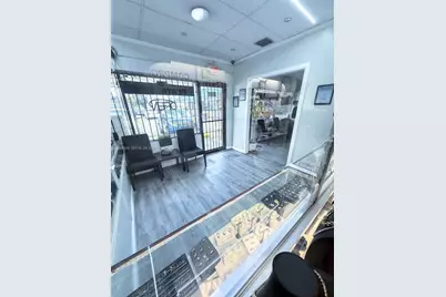 Jewelry & Pawn Shop, Hialeah, FL 33010 - Photo 2