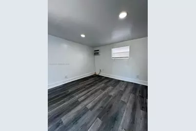 25 SW 10th St #11, Dania Beach, FL 33004 - Photo 2
