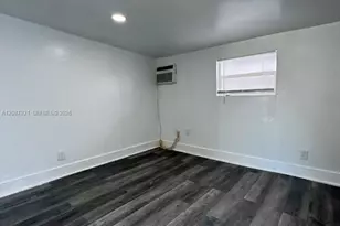 25 SW 10th St, Dania Beach, FL 33004 - Photo 2