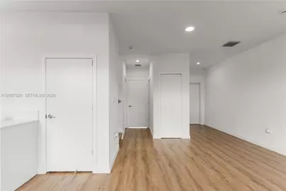 425 SW Palm Ter #425, Florida City, FL 33034 - Photo 14