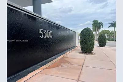 5300 Paseo Blvd #711, Doral, FL 33166 - Photo 1