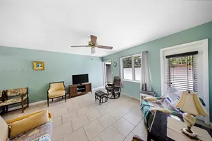 15610 NE 6th Ave, Miami, FL 33162 - Photo 2