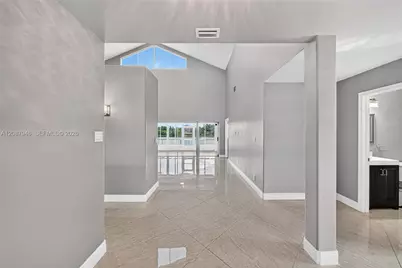 20141 NW 10th St, Pembroke Pines, FL 33029 - Photo 6