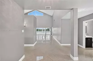 20141 NW 10th St, Pembroke Pines, FL 33029 - Photo 6