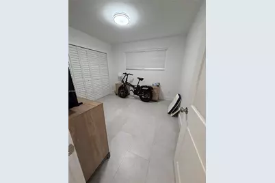 3495 W 13th Ave, Hialeah, FL 33012 - Photo 6