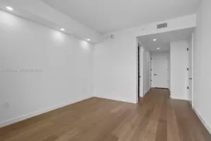 2200 Brickell Ave, Miami, FL 33129 - Photo 16
