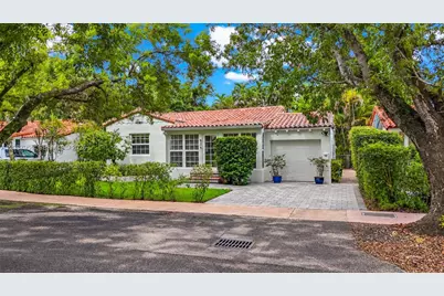 836 Alberca St, Coral Gables, FL 33134 - Photo 2