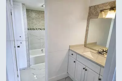 9682 Fontainebleau Blvd #207, Miami, FL 33172 - Photo 10