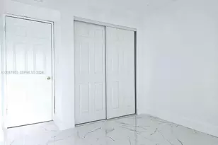 9682 Fontainebleau Blvd, Miami, FL 33172 - Photo 14