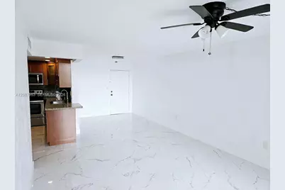 9682 Fontainebleau Blvd #207, Miami, FL 33172 - Photo 4