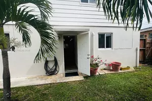 1727 Plunkett St, Hollywood, FL 33020 - Photo 2