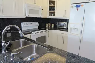 5701 Collins Ave, Miami Beach, FL 33140 - Photo 12