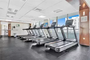31 SE 5th St, Miami, FL 33131 - Photo 34