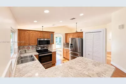 17542 NW 12th St, Pembroke Pines, FL 33029 - Photo 26