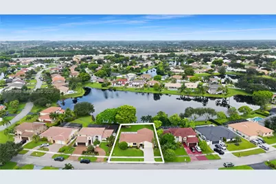 6581 Falconsgate Ave, Davie, FL 33331 - Photo 4