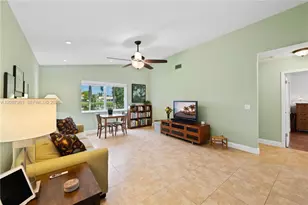 6581 Falconsgate Ave, Davie, FL 33331 - Photo 18