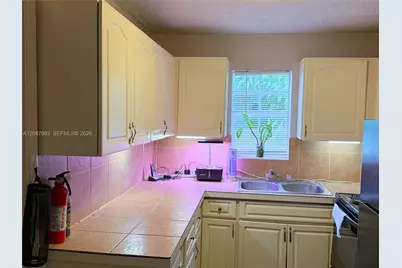 2118 NW 83rd St, Miami, FL 33147 - Photo 30