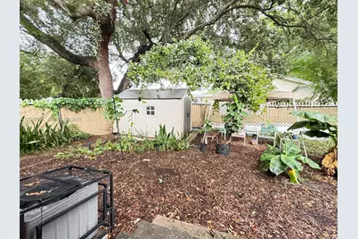 2118 NW 83rd St, Miami, FL 33147 - Photo 50