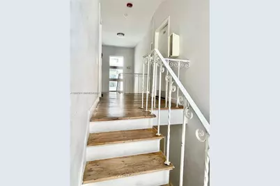 540 15th St #204, Miami Beach, FL 33139 - Photo 8