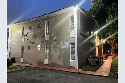 1525 NW 19th Ter #24, Miami, FL 33125 - Photo 2