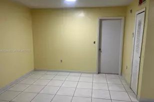 1525 NW 19th Terrace, Miami, FL 33125 - Photo 10