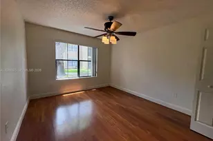 15570 SW 105th Ln, Miami, FL 33196 - Photo 18
