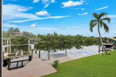 2309 20th Pl, Cape Coral, FL 33990 - Photo 46