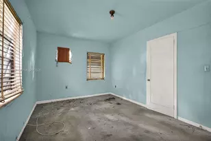 424 Minola Dr, Miami Springs, FL 33166 - Photo 10