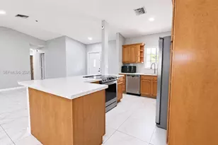 8331 NW 44th Ct, Lauderhill, FL 33351 - Photo 6