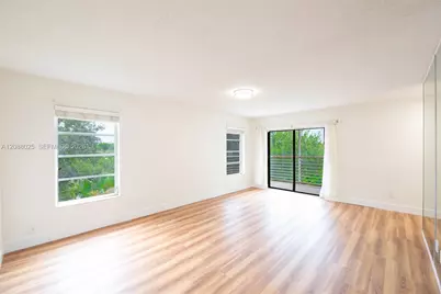 2441 SW 82nd Ave #301, Davie, FL 33324 - Photo 4